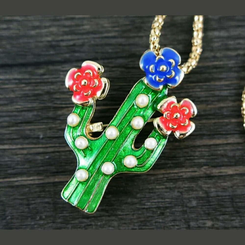 Betsey Johnson Cactus Sweater Necklace